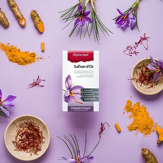 Alpinamed Safran d'Or Packung liegend mit Safran und Kurkuma Mobile Ansicht